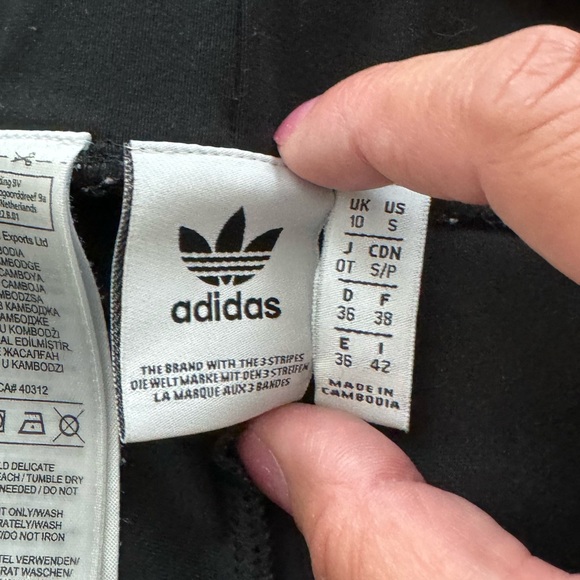 Small - Picture 3 of 3